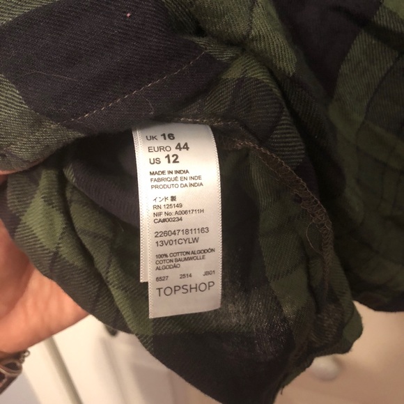 Like new Topshop plaid spiked collar button down - Picture 7 of 7